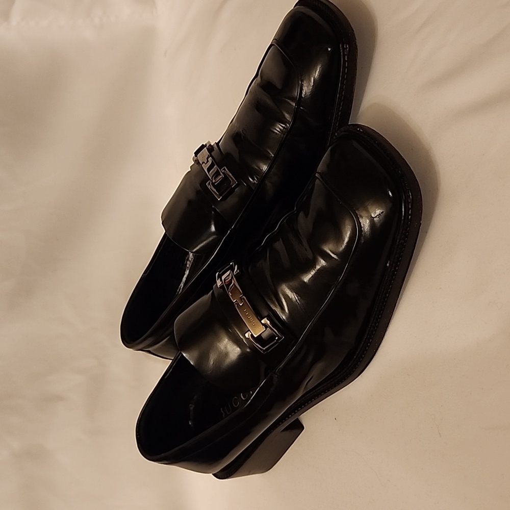Gucci Loafers - Authenticated- size 8 womens.